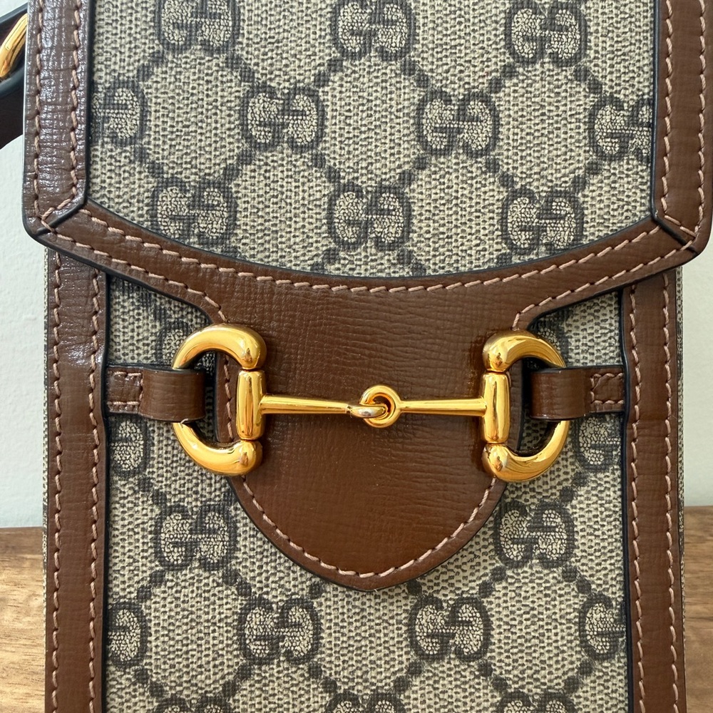 GUCCI 🐎 GG Supreme Canvas Horsebit 1955 Mini Crossbody Bag - Picture 6 of 16